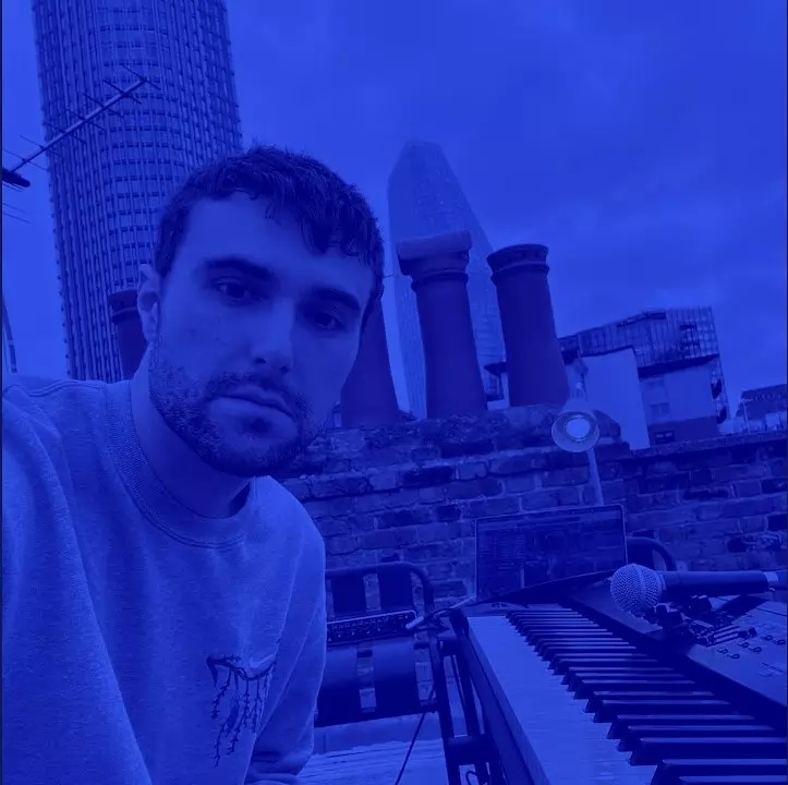 Fred Again ft. Dermot Kennedy – Berwyn (kennington tube)