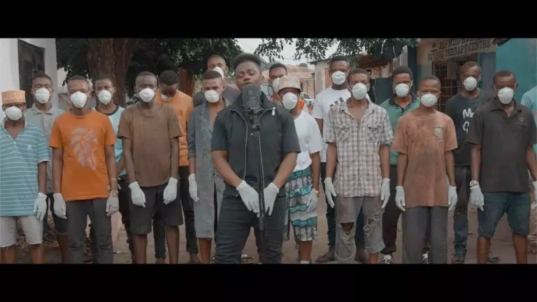 Rayvanny ft. Magufuli – Corona