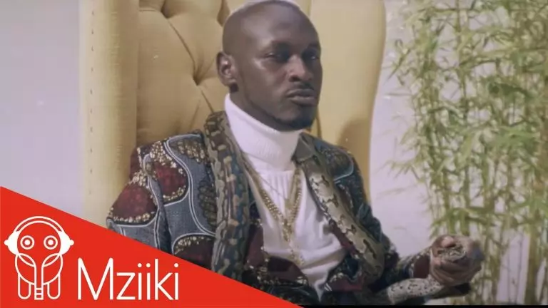 King Kaka – Servant