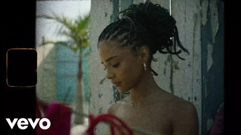 Tyla - To Last (Official Visualizer) - YouTube