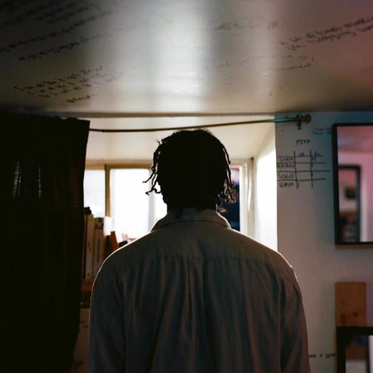 Sean Leon – Sister