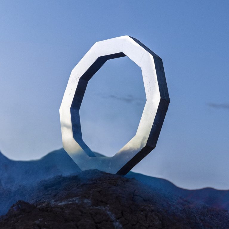 Hybrid Minds ft. Dan Fable - Favourite Song