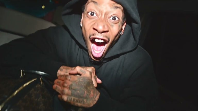 Wiz Khalifa - Roll It Up Freestyle