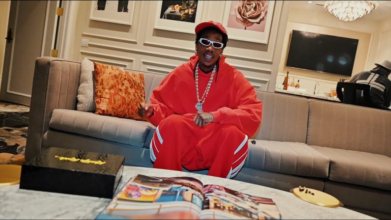 Wiz Khalifa ft. Sledgren - Bigger Boat