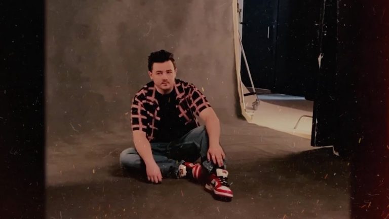 Declan J Donovan – Before You Let Me Go