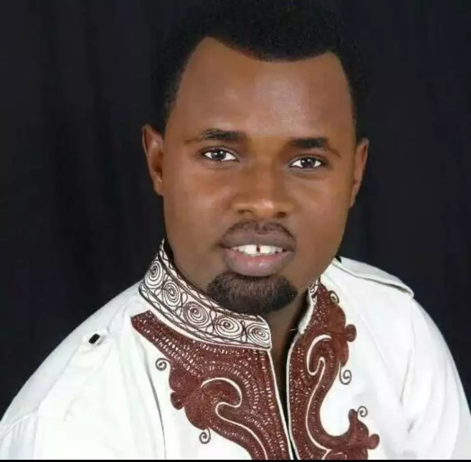 DOWNLOAD MP3 : Ernest Opoku Jnr Ft Keche - W'aye Afere - GhanaSongs.com - Ghana Music Downloads
