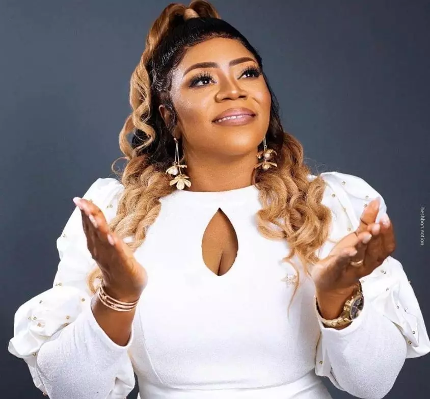 Know about gospel singer Piesie Esther - WorshippersGh