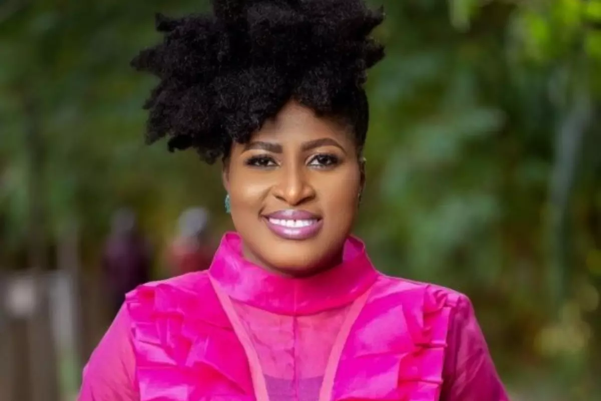 Is She Desperate? – Patience Nyarko Gives Her Phone Number To A Guy On Radio After Announcing Her Marital Status (Video) - News Hunter Magazine