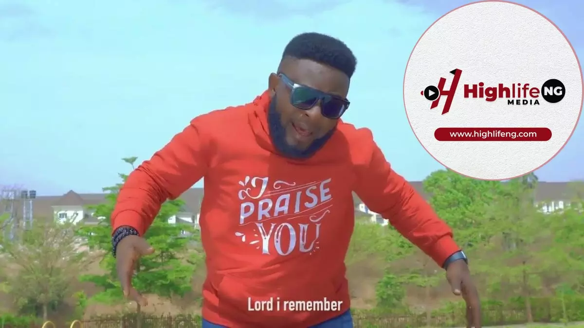 Emmasings - I Praise You