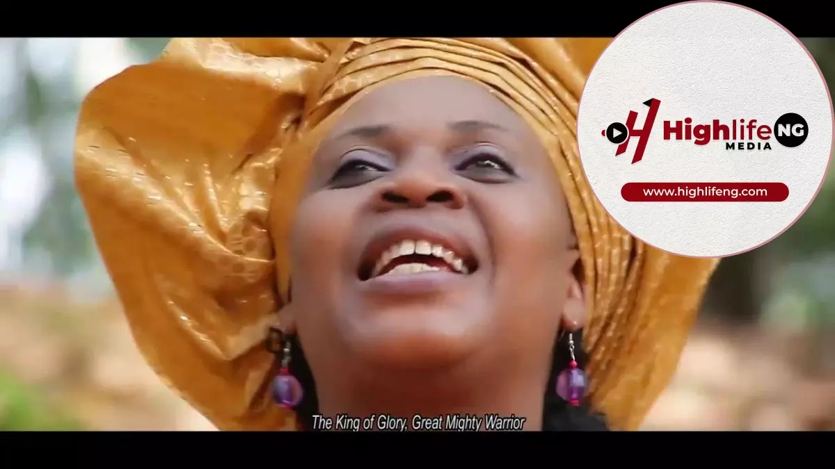 Stella Nadis – Eze Ebube Dike Na Agha