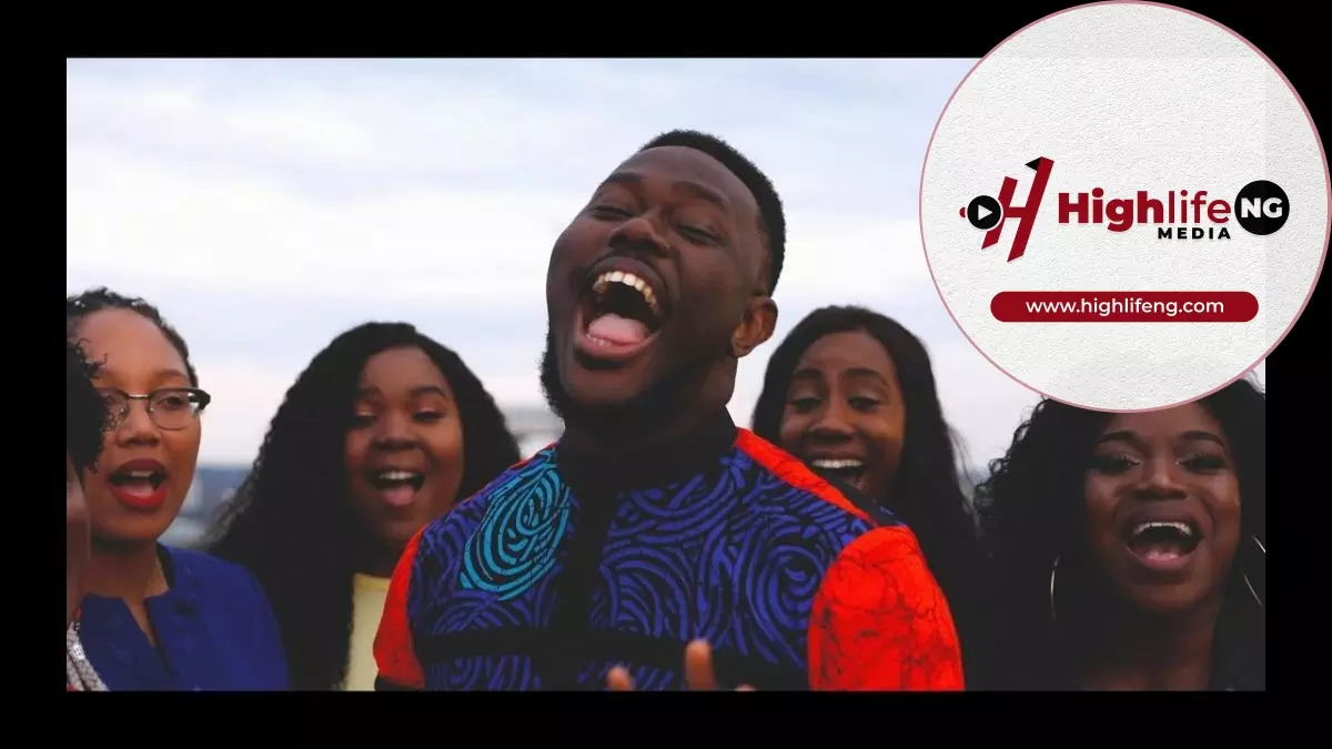 James Numbere ft. London Community Gospel Choir - Smile