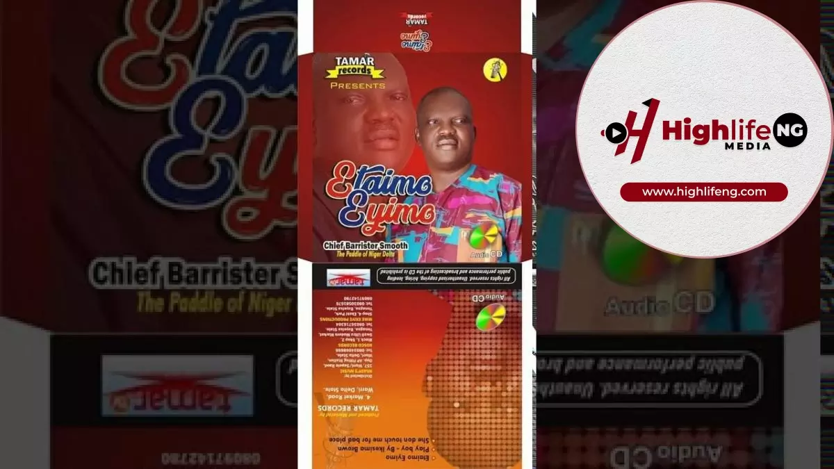 Barrister Smooth – She Don Touch Me For Back