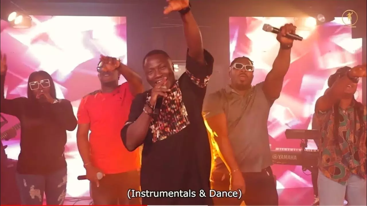 Laolu Gbenjo - Dripping Glory