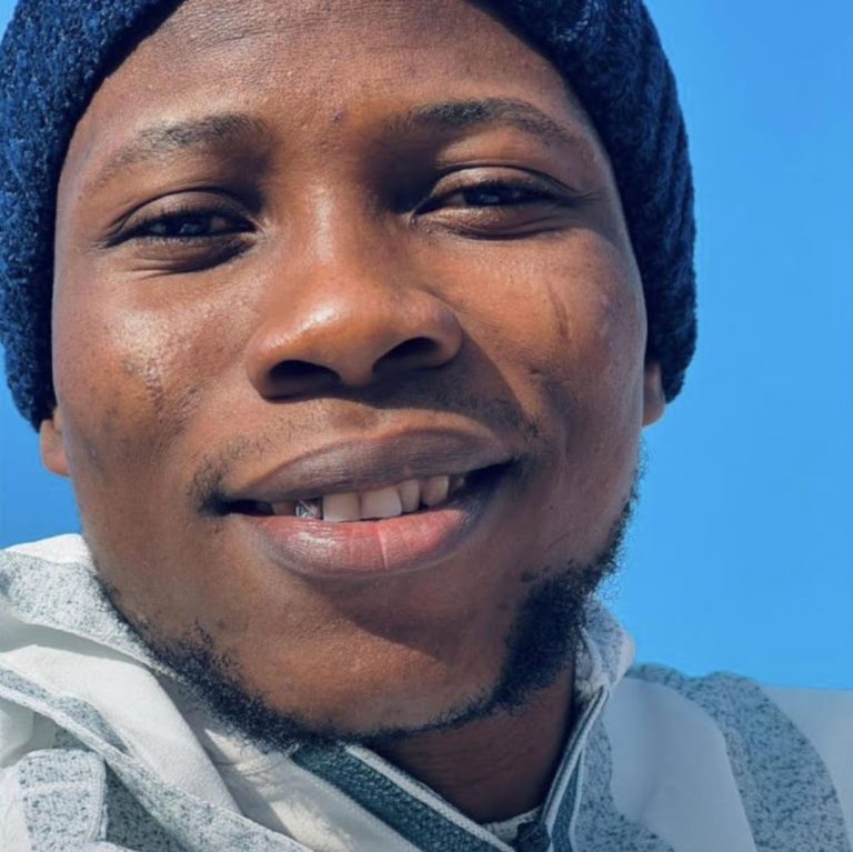 Awiye Agba – Aisha Meji